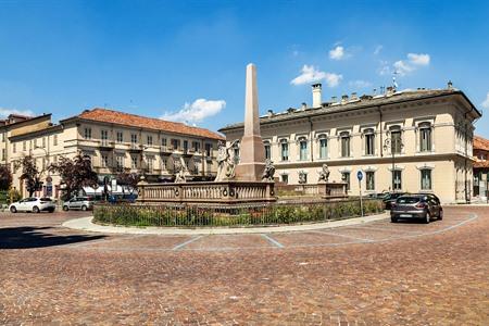Piazza Roma, Asti in Piëmont