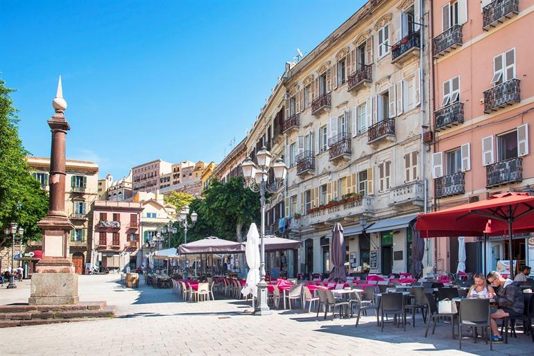 Piazza Yenne in Cagliari
