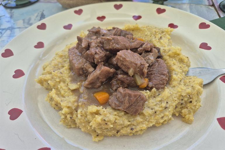 Picknicken of Bergrestaurant Lillaz Watervallen