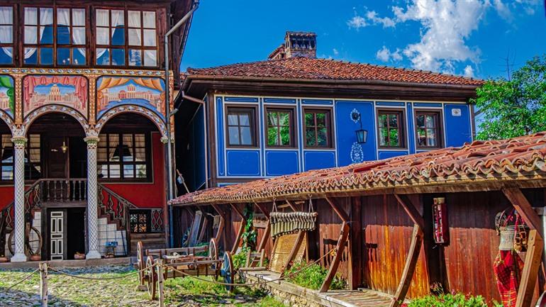 Pittoreske herenhuizen in Koprivshtitsa bezoeken, Bulgarije