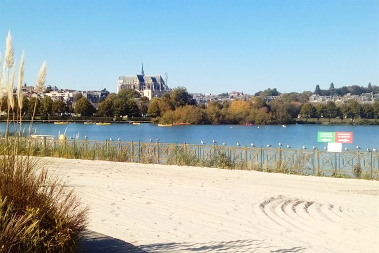 Plage de l'Étang d'Isle