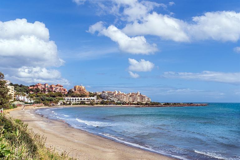 Playa del Cristo, Estepona