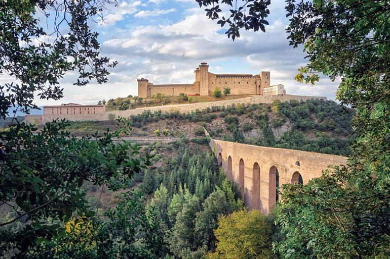 Ponte delle Torri nabij Spoleto