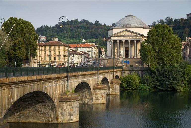 Ponte Vittorio Emanuele I & Chiesa della Gran Madre, Turijn