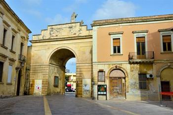 Porta Rudiae, Lecce