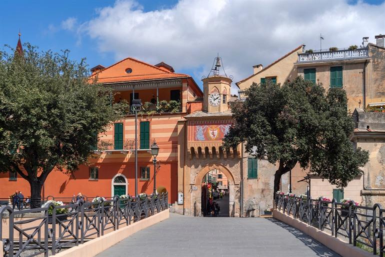 Porta Testa, Finale Ligure