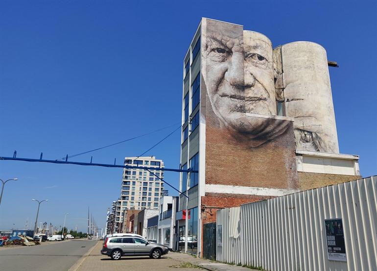 Portret van een visser door Guido van Helten, Oostende