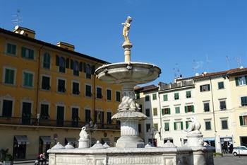 Prato, piazza del duomo