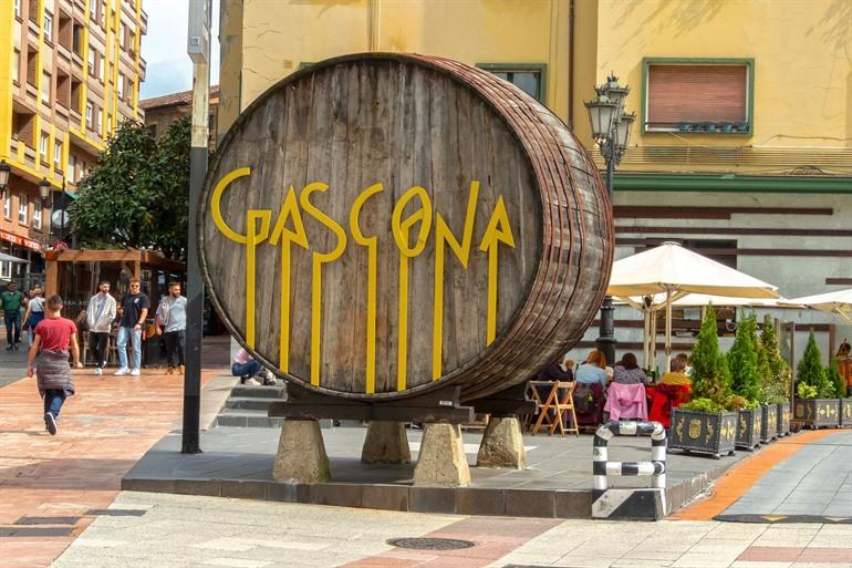 Proef de Asturiaanse cider in Calle Gascona, Oviedo