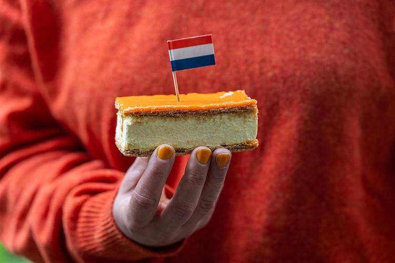 Proef de oranje tompouce op Koningsdag