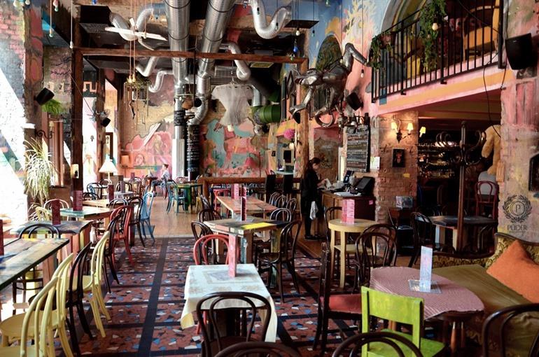 Puder Barszinhaz Boedapest