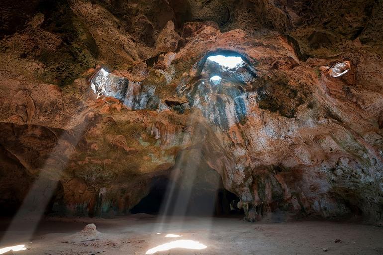 Quadirikiri-grot bezoeken op Aruba