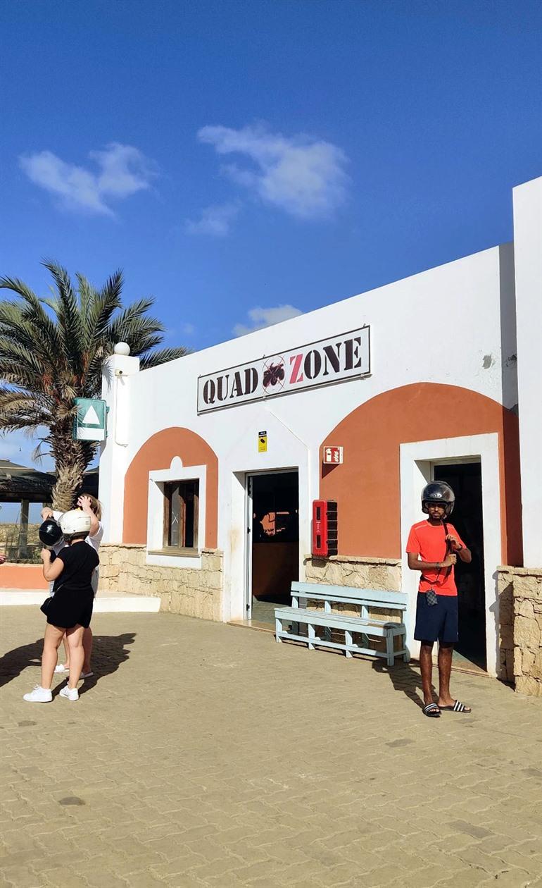 Quadtour door de Viana woestijn, Boa Vista