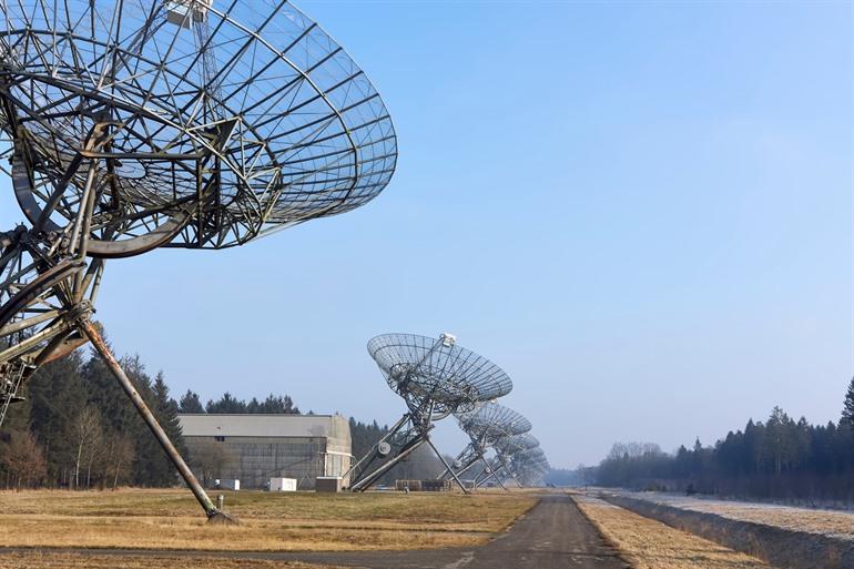 Radio sterrenwacht - Westerbork Synthesis Radio Telescopes