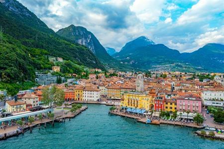 Riva del Garda bezienswaardigheden: top 12 wat zien & doen + verblijftips