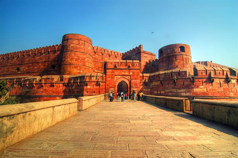 Rode Fort Agra