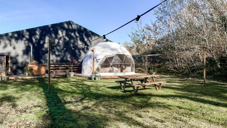 Romantische glamping dome Koksijde - Duiniek boeken