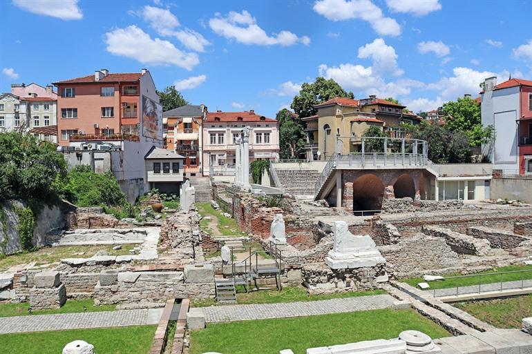 Romeinse forum van Philippopolis en het Odeon van Plovdiv