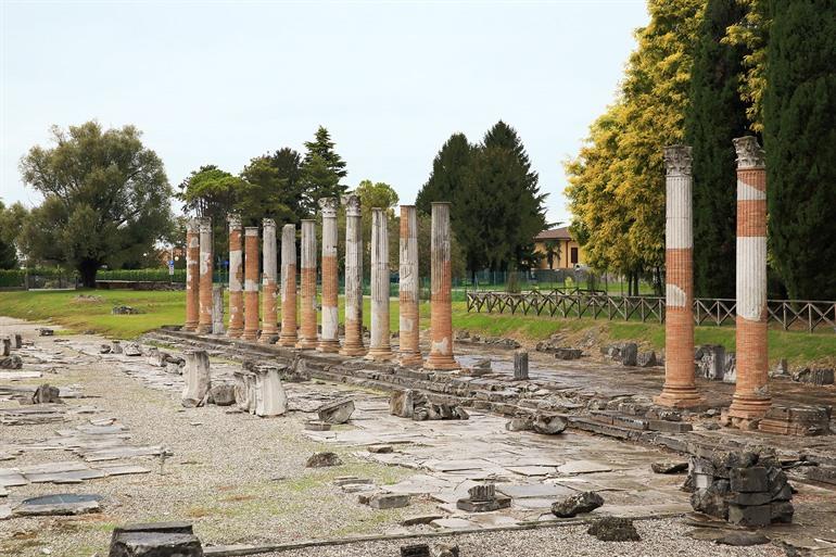  Romeinse overblijfselen in Aquileia, Italië
