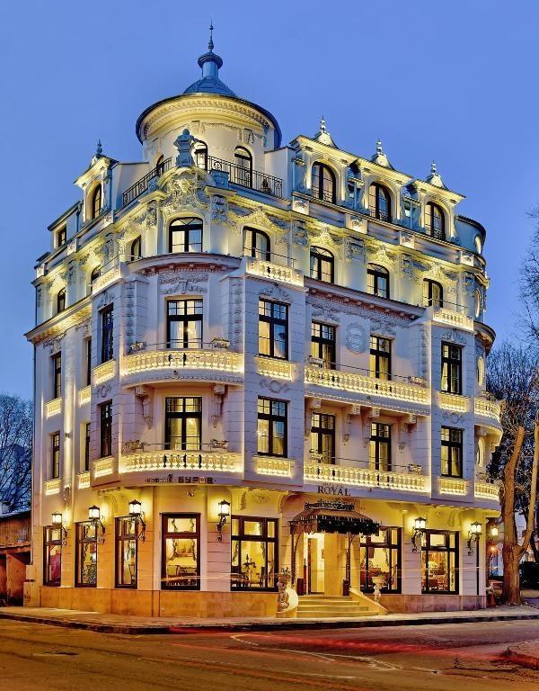 Royal Hotel (Varna) boeken