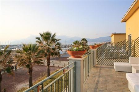 Saint Joseph Resort boeken