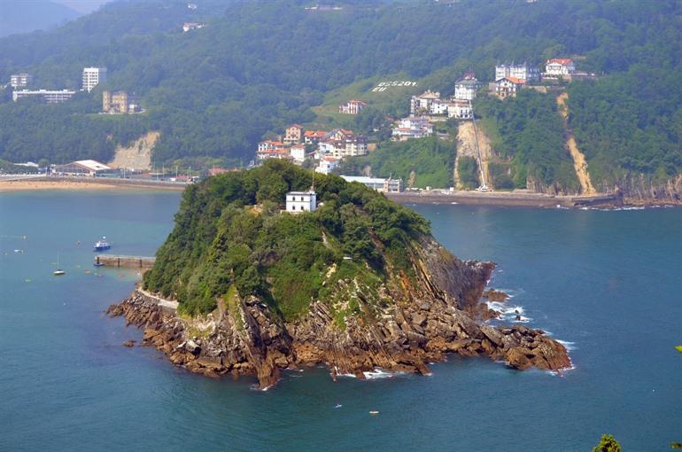Santa Clara eiland bij San Sebastian, Spanje