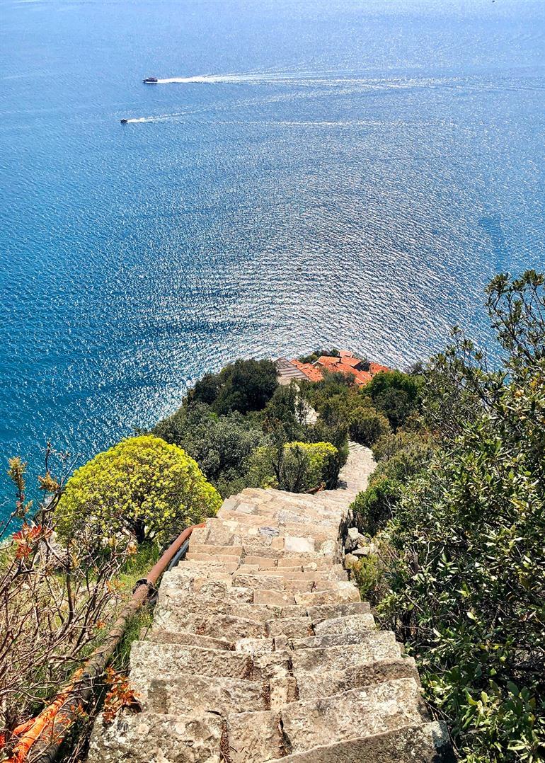 Scalinata di Monesteroli