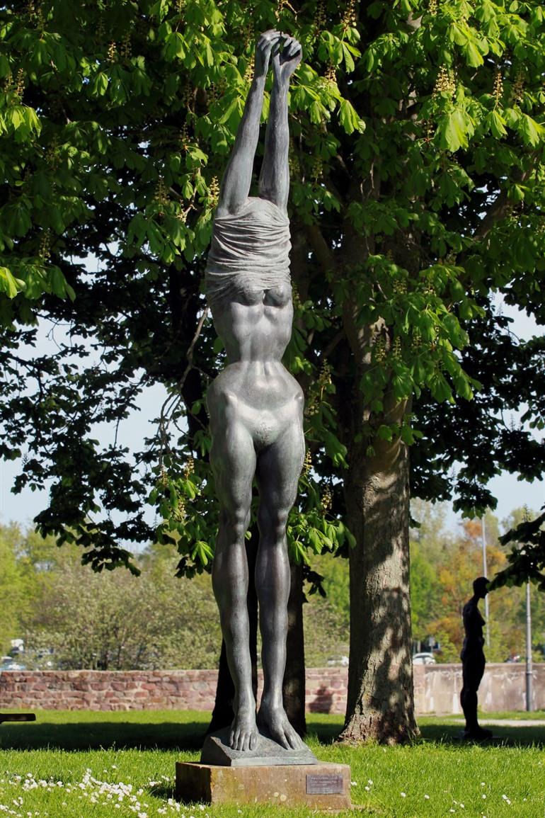 Sculpturen bij het Kunstmuseum, Klooster Onze-Lieve-Vrouw in Maagdenburg
