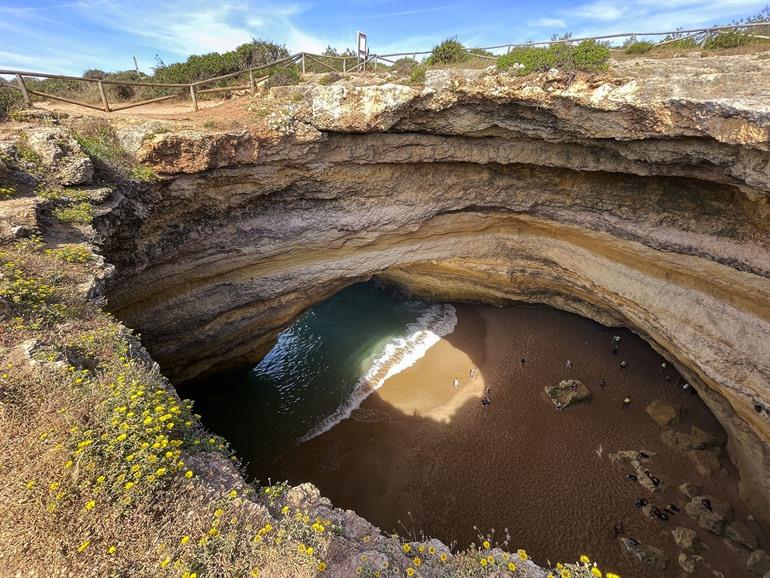 Seven Hanging Valley Trail, langs de Benagilgrot in de Algarve