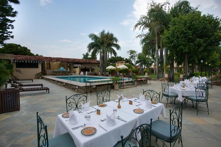 Shikarbadi Hotel (Udaipur)