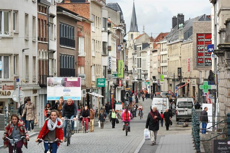 Shoppen op de Bruul in Mechelen