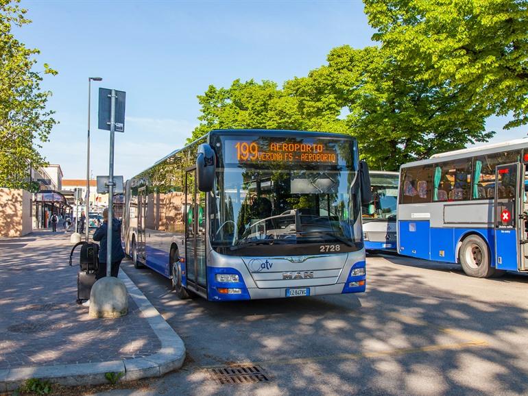 Shuttlebus van Verona naar het centrum