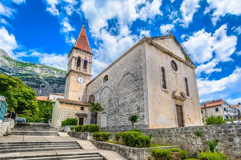 Sint-Marcuskerk in het centrum van Makarska, Kroatië