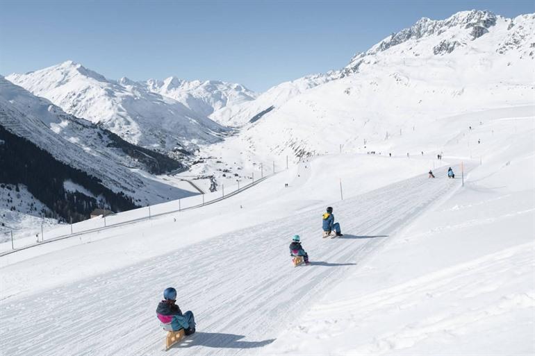 Skiën met het hele gezin bij Andermatt