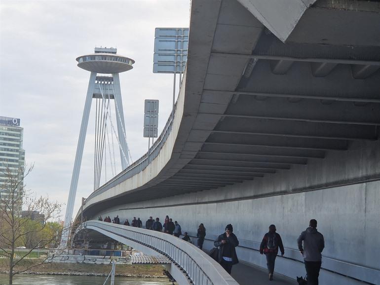 SNP UFO brug in Bratislava 