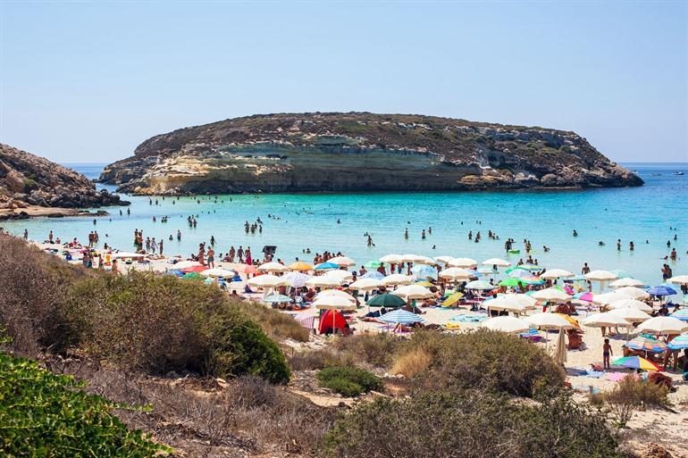 Spiaggia dei Conigli bezoeken, Sicilië