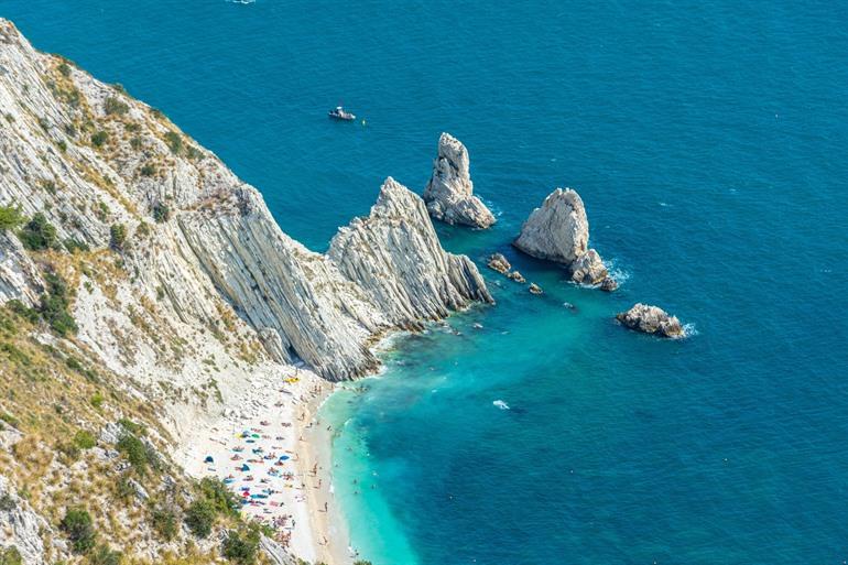 Spiaggia delle Due Sorelle, Le Marche, Italië