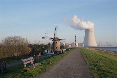 Spookdorp Doel in Oost-Vlaanderen