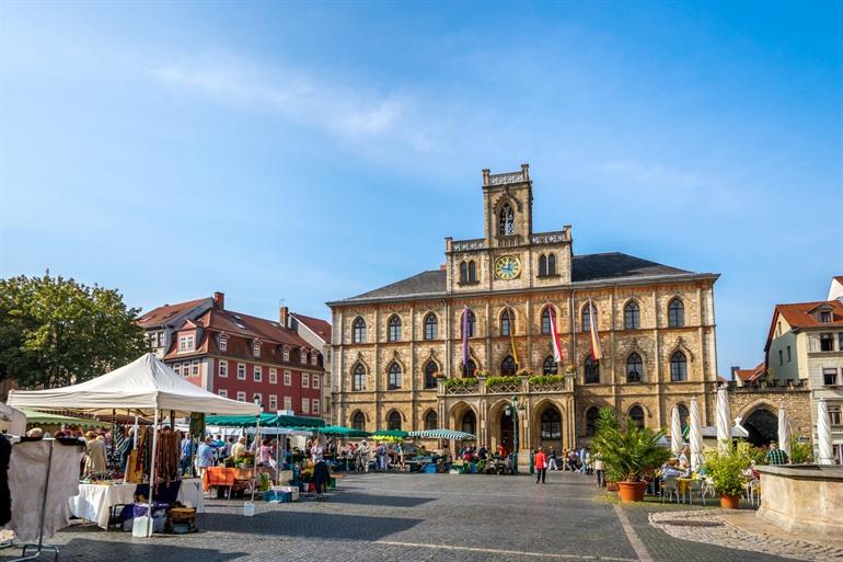 Stadhuis van Weimar op de markt, Thüringen