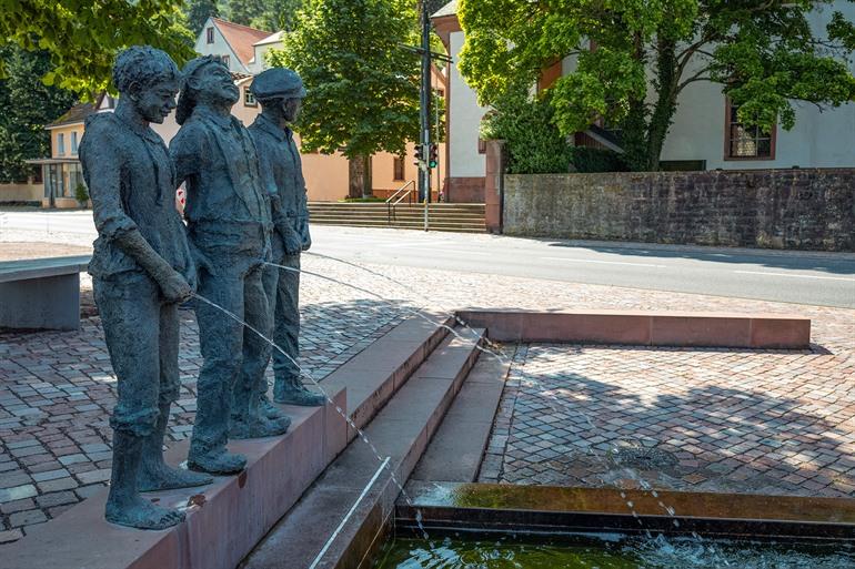 Staffelbrunsbrunnen, Manneke Pis van Miltenberg