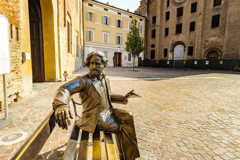 Standbeeld Giuseppe Verdi in Parma