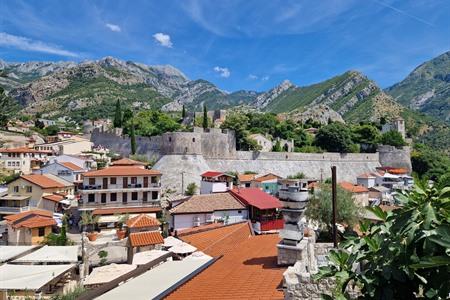 8 x bezienswaardigheden Bar en oude stad Stari Bar + verblijftips