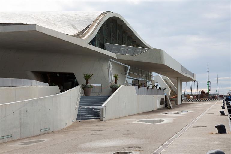 Stazione Martttima di Salerno bezoeken, Salerno