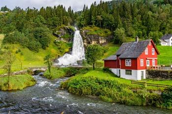 Steinsdalsfossen