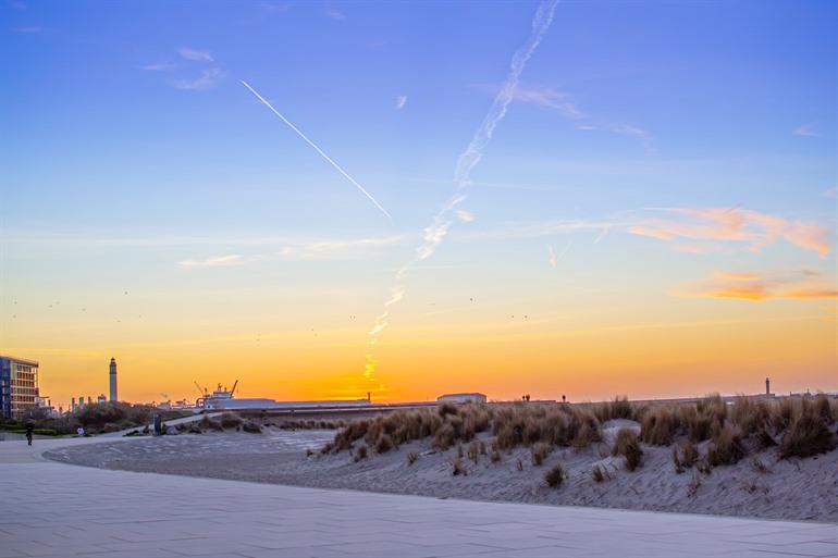 Strand en boulevard in Duinkerke