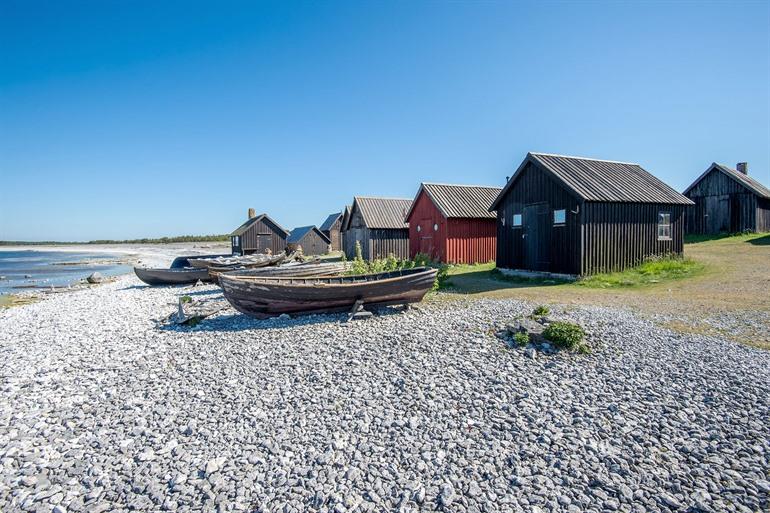 Strandhuisjes bij vissersdorpje Helgumannens 