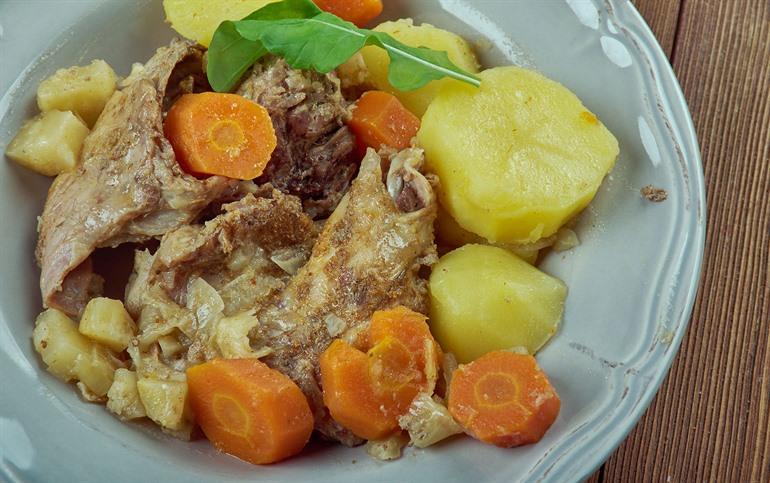 Stuffat tal-Fenek, konijnenstoofpotje uit Malta