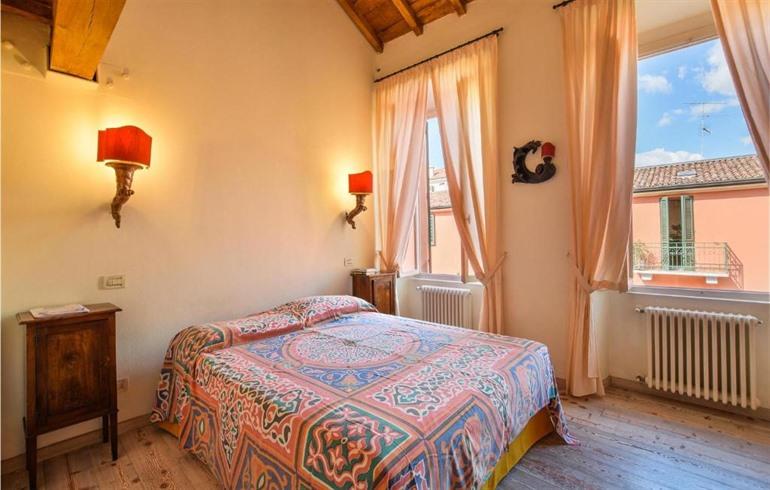 Stunning apartment in Mantova boeken