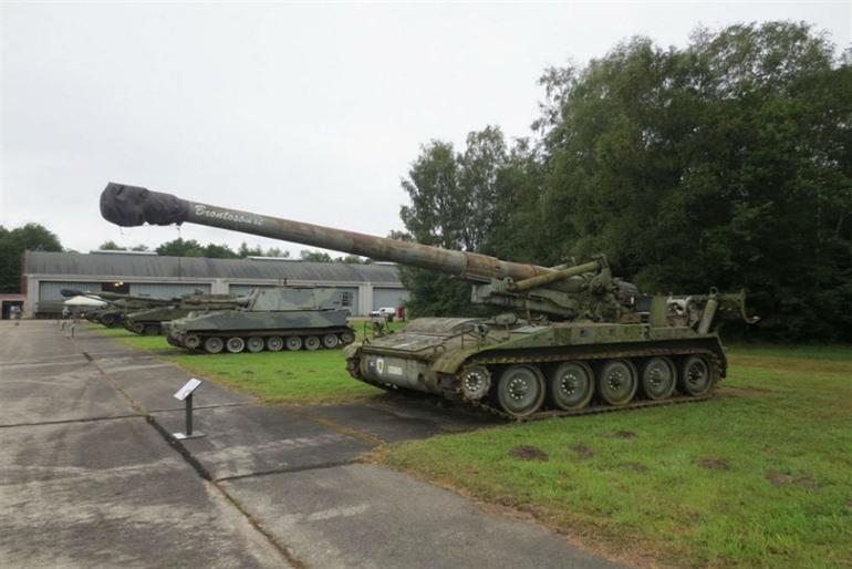 Tank aan artilleriemuseum in Brasschaat, Antwerpse Kempen