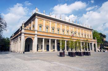 Teatro Municipal Valli in Reggio Emilia